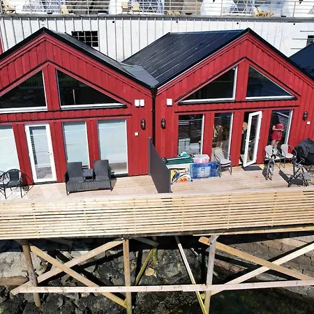 Rorbu In A Fantastic Location In Stamsund Lägenhet