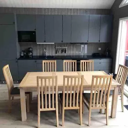Apartment Rorbu In A Fantastic Location In Stamsund